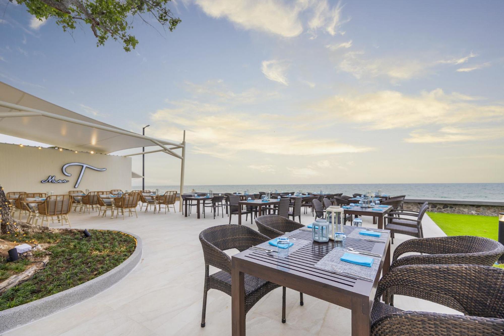 Aviyana Hua Hin Hotel ชะอำ ภายนอก รูปภาพ